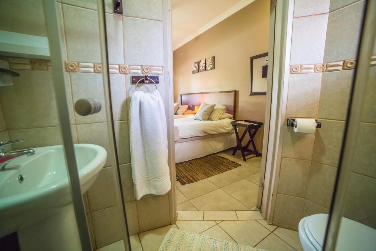 Beryl1 Guest House Клерксдорп Экстерьер фото